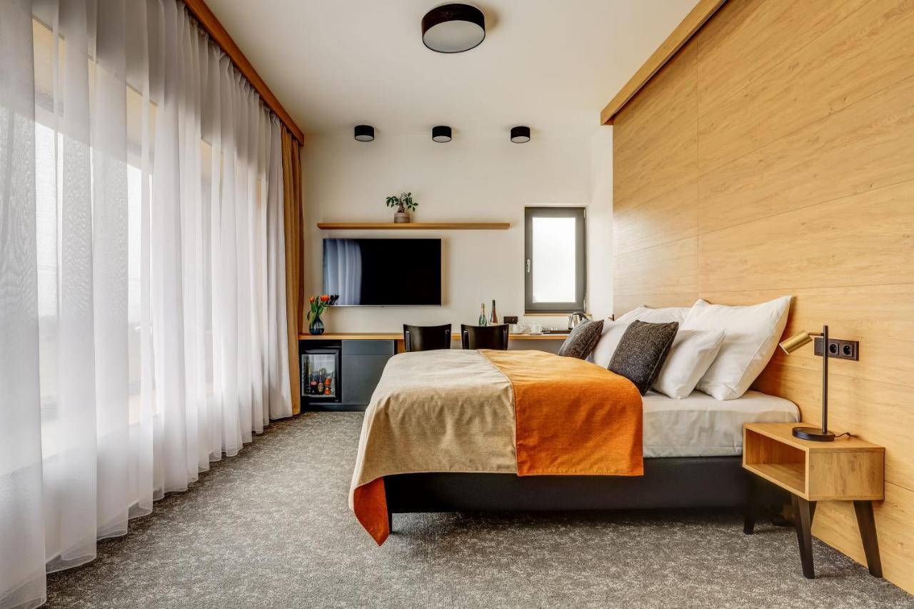 Hotel Maralak Кунчице-под-Ондржейникем Экстерьер фото