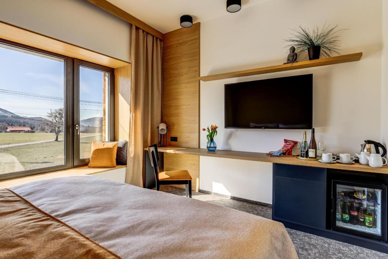 Hotel Maralak Кунчице-под-Ондржейникем Экстерьер фото