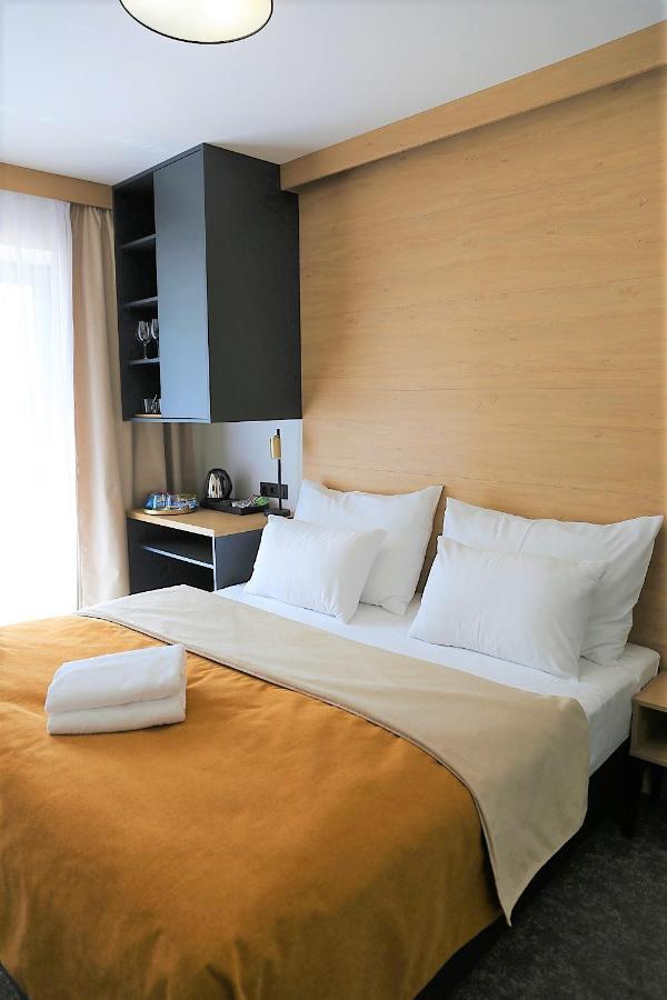Hotel Maralak Кунчице-под-Ондржейникем Экстерьер фото
