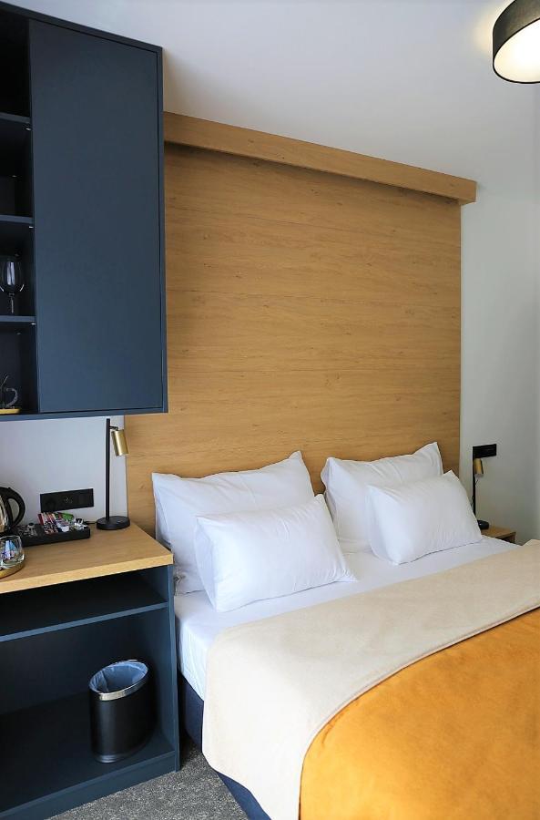 Hotel Maralak Кунчице-под-Ондржейникем Экстерьер фото